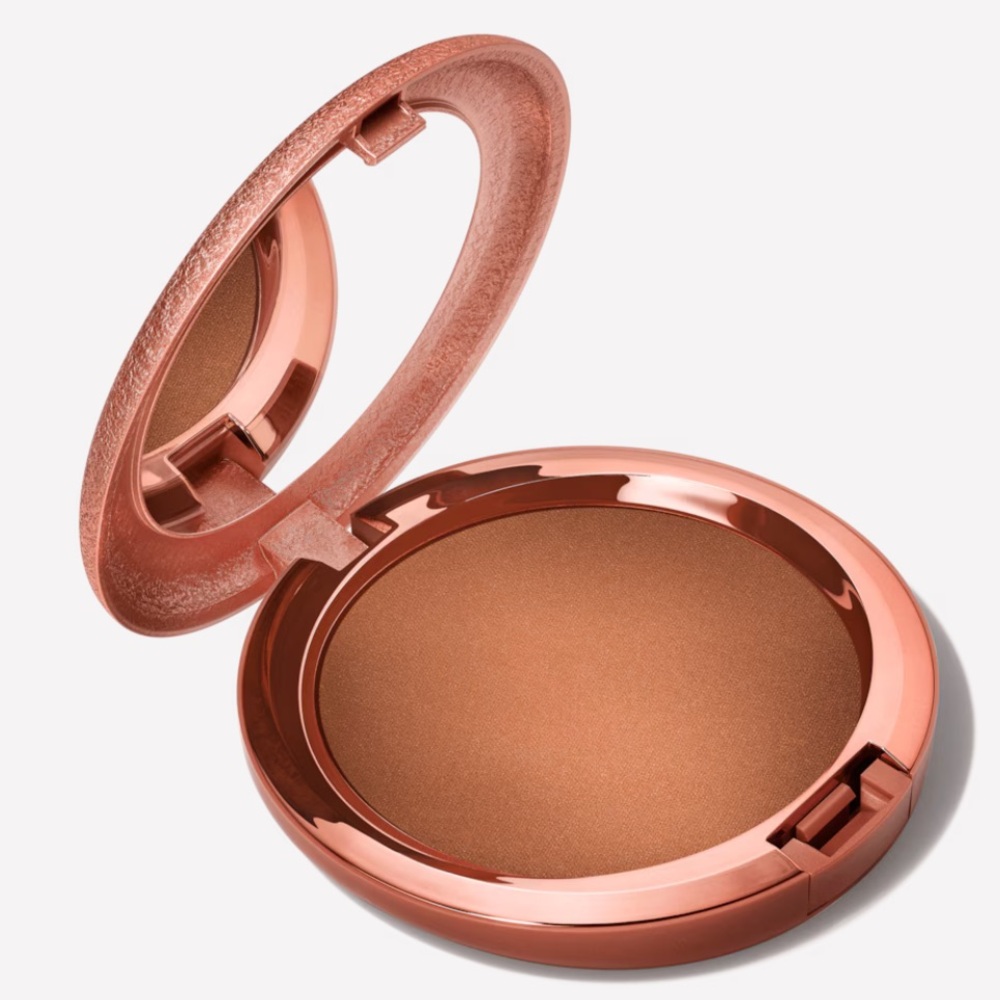 Mac Cosmetics- Matte Deep Rosy